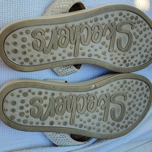 Skechers Memory Foam Sandals 10 - Picture 7 of 11